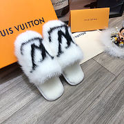 Louis Vuitton Sandals 019 - 2