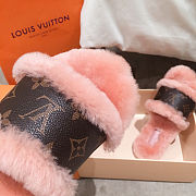 Louis Vuitton Sandals 023 - 2