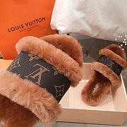 Louis Vuitton Sandals 024 - 5