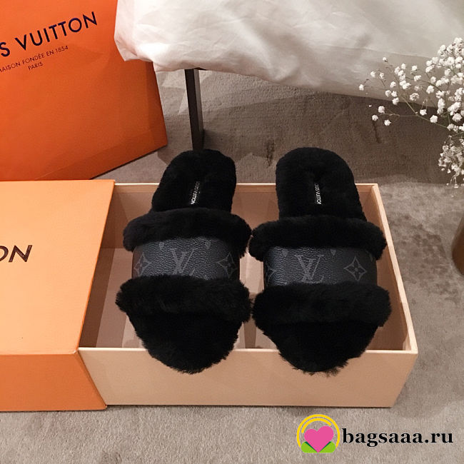 Louis Vuitton Sandals 025 - 1
