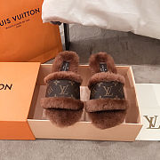 Louis Vuitton Sandals 026 - 1