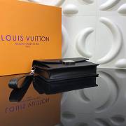 Louis Vuitton Clutch Thames Epi M42742 - 3