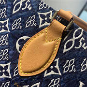 Louis Vuitton MM Onthego Handbag 35cm - 2