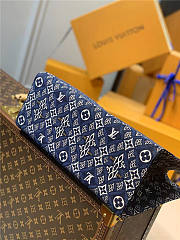 Louis Vuitton MM Onthego Handbag 35cm - 3