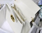 Dior 30 Montaigne Bag 001 - 2