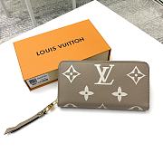 Louis Vuitton wallet M69794 - 6