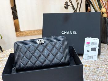 Chanel boy zippy wallet 03