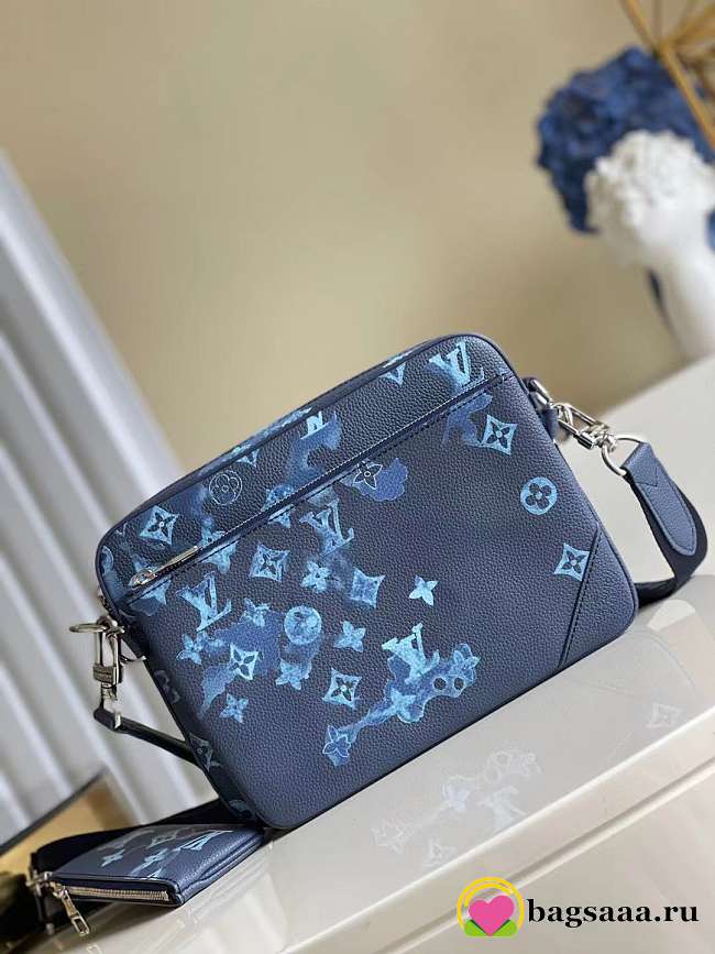 Louis Vuitton Crossbody bag - 1