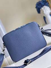Louis Vuitton Crossbody bag - 4