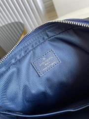 Louis Vuitton Crossbody bag - 6