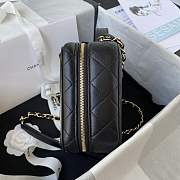 Chanel Vanity bag 18cm  - 2