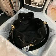 Chanel Bucket bag AS2835  - 4