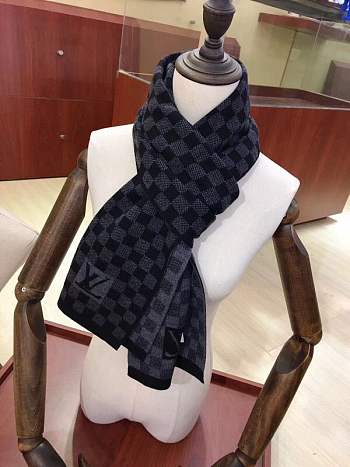 Louis Vuitton scarf 001