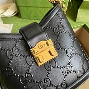 GG shoulder bag black in Embossed leather - 3