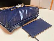 Bagsaaa Chanel small tote bag dark blue gold hardware - 6