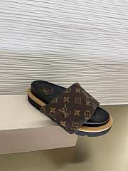 Louis Vuitton pillow sandals - 4