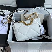 Chanel 19 Flap Bag 26cm 002 - 5