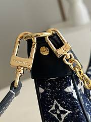 Louis Vuitton Loop bag 23cm M81166 - 4