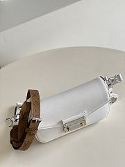 Louis Vuitton Swing Poch handbag M20393 03 - 5