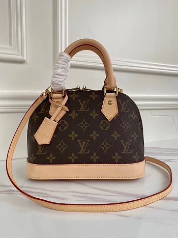 Louis Vuitton Small Shell Bag Monogram M53152