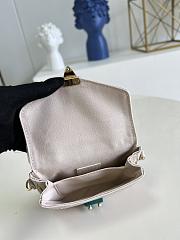 Louis Vuitton Pochette Metis Mini Bag White M81390 - 5