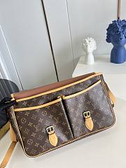 Louis Vuitton Monogram Crossbody Bag M51273 - 4