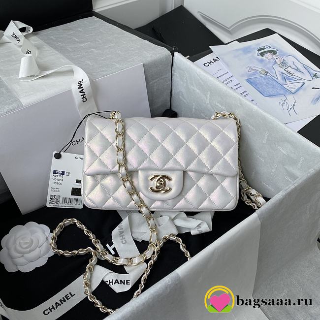 Chanel Classic Flap Bag A01116 20CM - 1