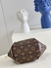 Louis Vuitton Nicolas Ghesquiere Handle Bag M20752 - 3