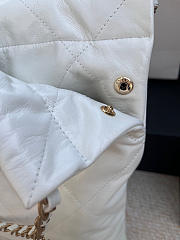 Bagsaaa Chanel 22 small tote bag White gold hardware - 6