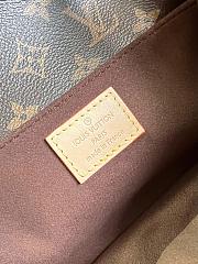 Louis Vuitton Pochette Shoulder Bag M46279 - 2