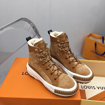 Louis Vuitton High-Top Sneakers