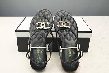 Chanel Sandals Eure 34 (no discount)