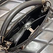 Valentino Garavani One Stud Handbag 21cm Black - 3