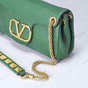 Valentino Garavani Stud Sign Bag Green - 6