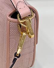 Fendi Baguette Crossbody Bag 27cm Pink - 4