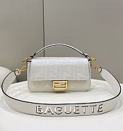 Fendi Baguette Crossbody Bag 27cm White - 1