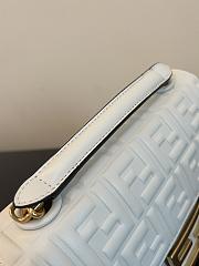 Fendi Baguette Crossbody Bag 24cm White - 3