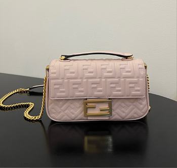 Fendi Baguette Crossbody Bag 24cm Pink