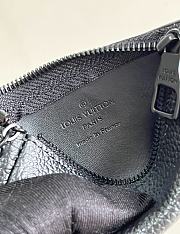 Louis Vuitton Key Pouch M81031 - 2