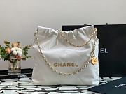 Bagsaaa Chanel 22 small tote bag White gold hardware - 1