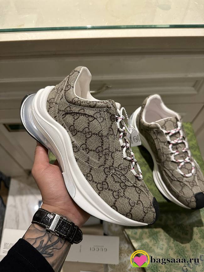 Gucci Run Sneakers 02 - 1