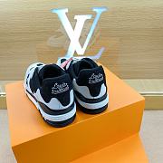 Louis Vuitton Trainer Sneakers Black White - 4