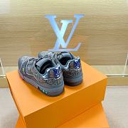 Louis Vuitton Trainer Sneakers Grey - 6