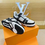 Louis Vuitton Trainer Sneakers Black - 3