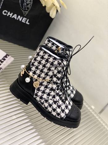 Chanel Boots 014