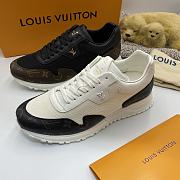 Louis Vuitton Sneakers 017 - 1