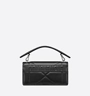 Dior 30 Montaigne Pouch With Shoulder Bag - 3