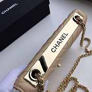Bagsaaa Chanel WOC Gold Hardware Lambskin Chevron Beige - 20x12x4.5cm - 3
