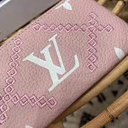 Bagsaaa Louis Vuitton Key Pouch Monogram Empreinte Pink - M81234 - 12 x 7 x 1.5 cm - 2