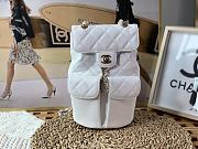 	 Bagsaaa Chanel 22S Backpack in White Caviar - 16 x 26 x 15 cm - 1